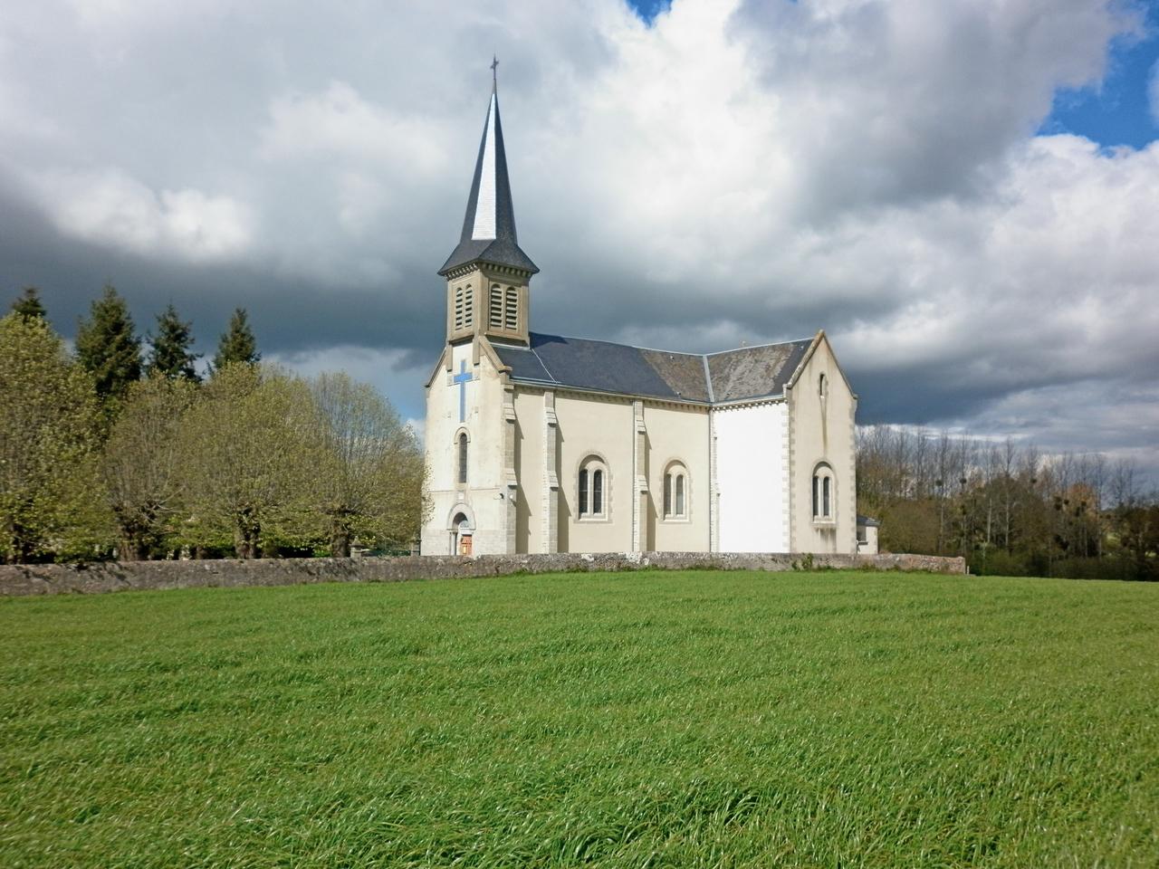 Chapelle Notre-Dame de l'Agenouillée d'Azay-sur-Thouet - Agrandir l'image (fenêtre modale)